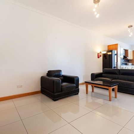 Comfortable Penthouse, Served With Lift, Wifi & Ac By 360 Estates Gzira Екстер'єр фото