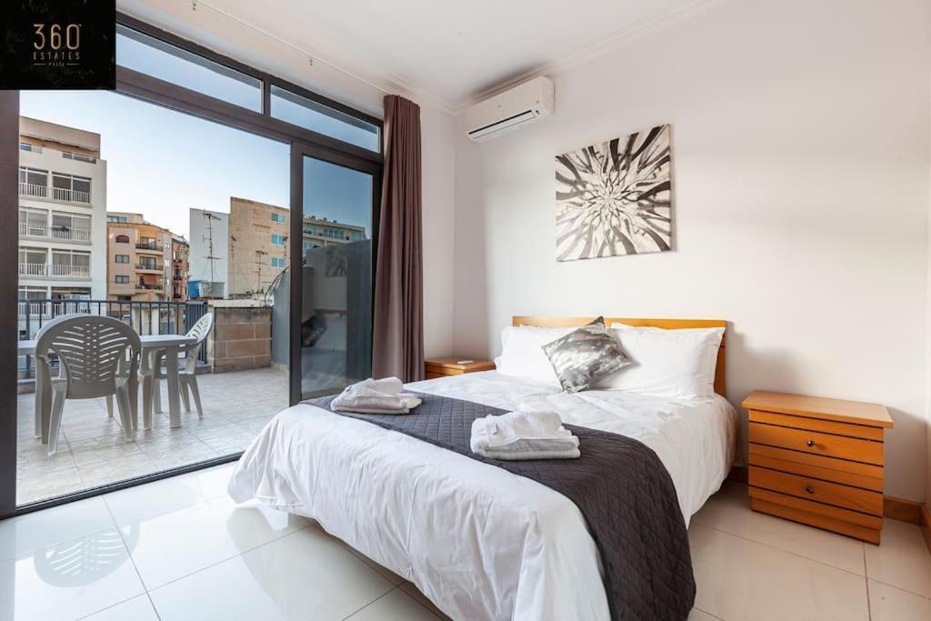 Comfortable Penthouse, Served With Lift, Wifi & Ac By 360 Estates Gzira Екстер'єр фото