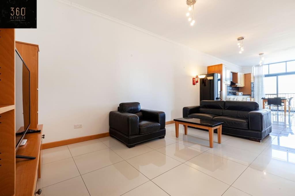 Comfortable Penthouse, Served With Lift, Wifi & Ac By 360 Estates Gzira Екстер'єр фото